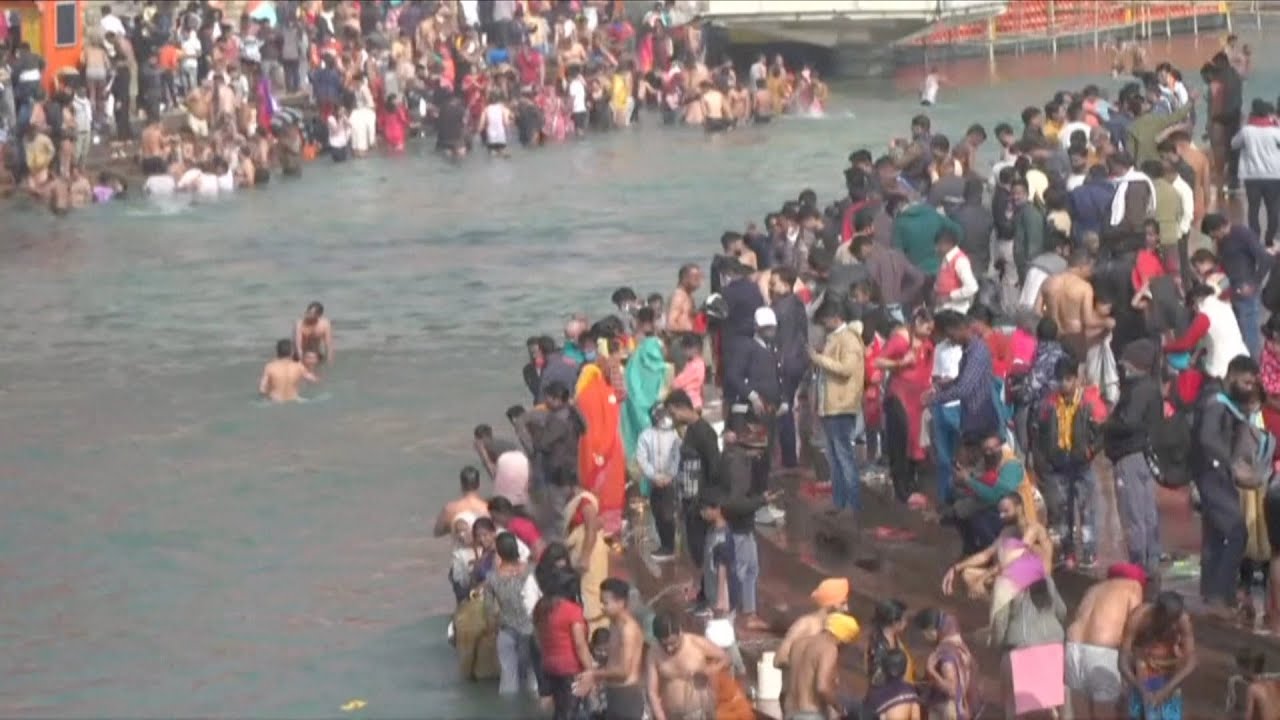 Coronavirus fails to deter massive Hindu Ganges pilgrimage