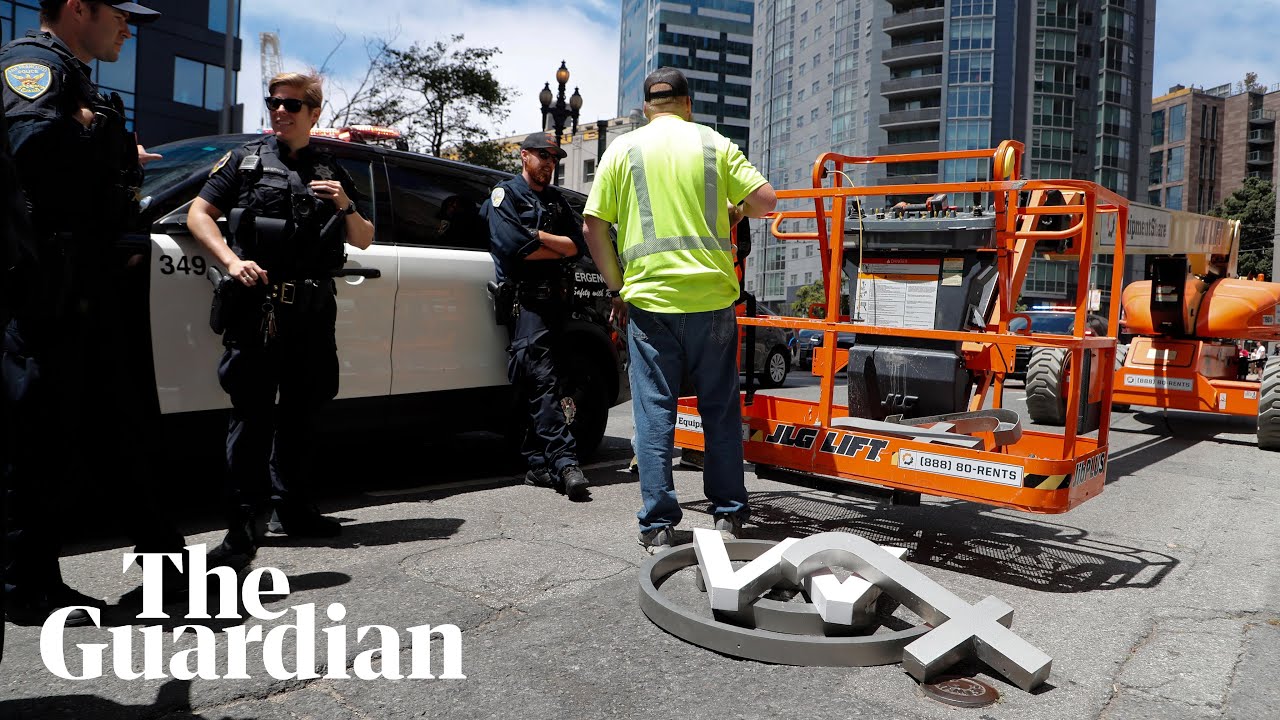 Police stop Twitter sign removal from San Francisco HQ