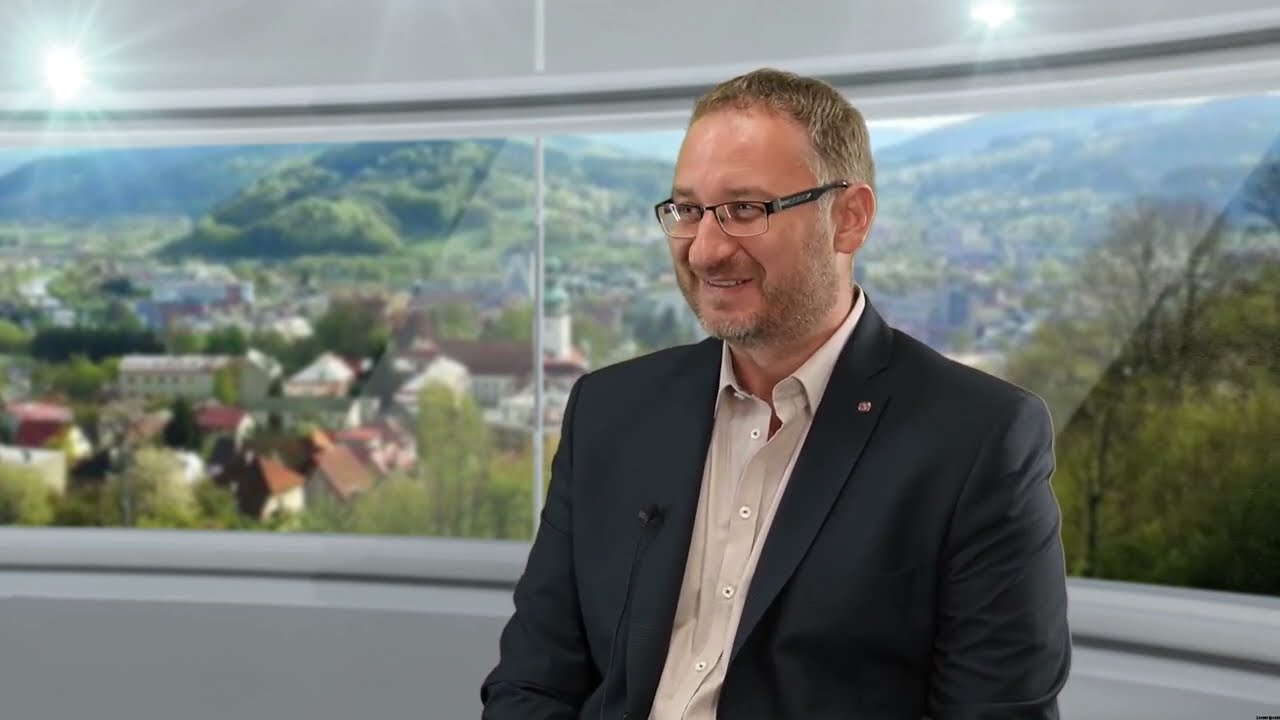 Nejnovější triky kyberzločinců: Podvody na ruby, podvodné investice,  či falešní bankéři...