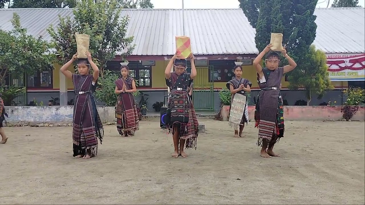 Tortor  sihutur sanggul UPT SD NEGERI 035 MATITI II KECAMATAN DOLOKSANGGUL #edukasi #fyp #bataktoba 