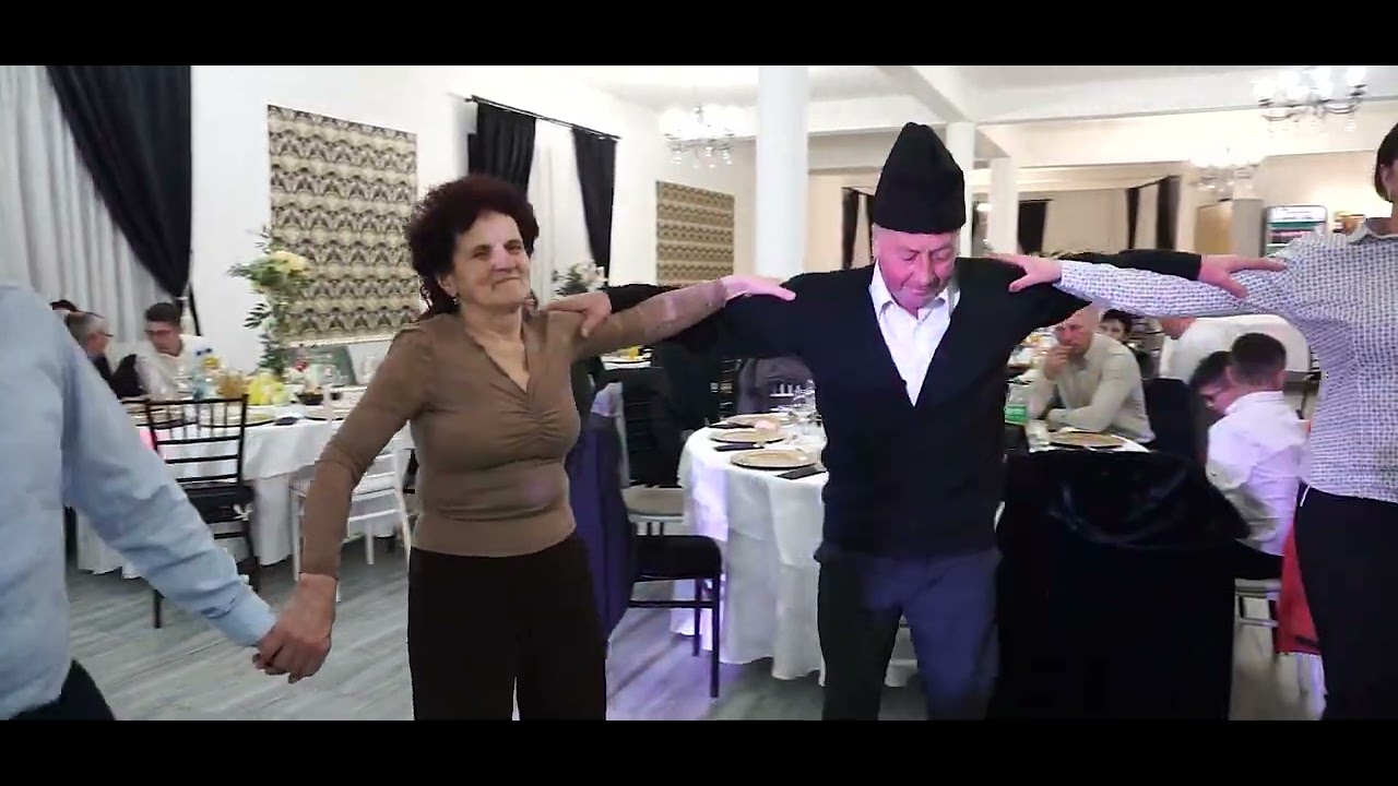 Formatia Elegance Comarnic- Botez Comarnic 2026 (cover-uri alese)