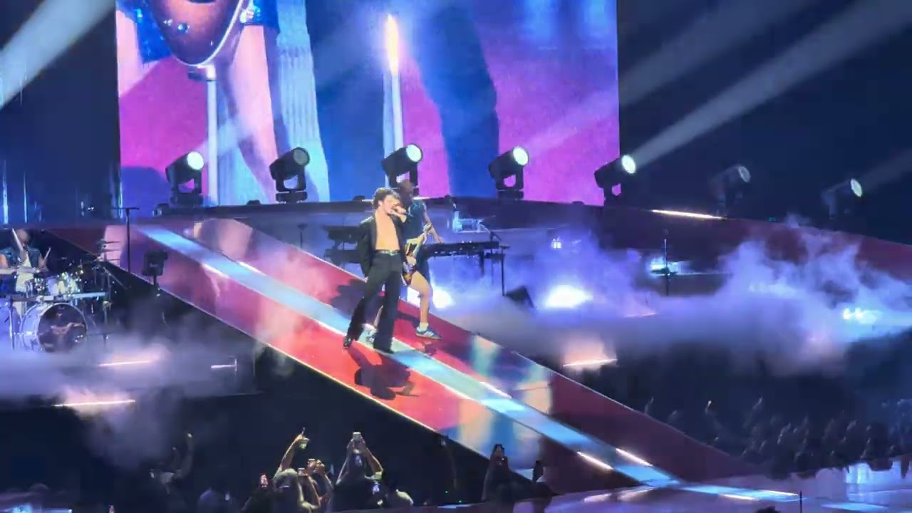Benson Boone - Cry (encore) live at Chase Center American Heart Tour Oct 1, 2025 [4K HD]