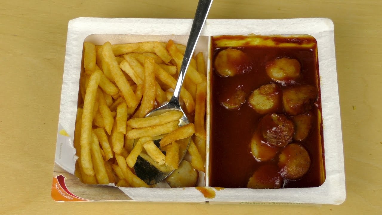 Snack Currywurst vs. Real Currywurst