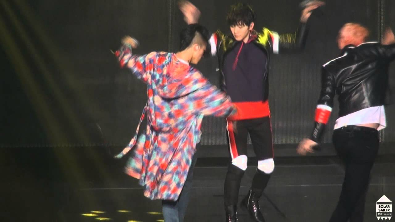 [FANCAM] 141004 2PM World Tour in Seoul - 이 노래를 듣고 돌아와 WOOYOUNG ver.
