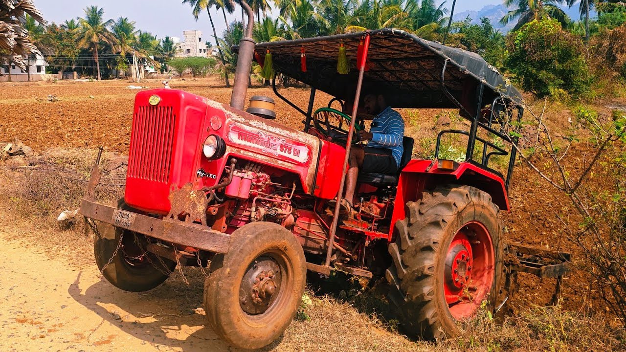 Mahindra 575 di tractor goes to 9 point aram cultivator performance in farmland filed....