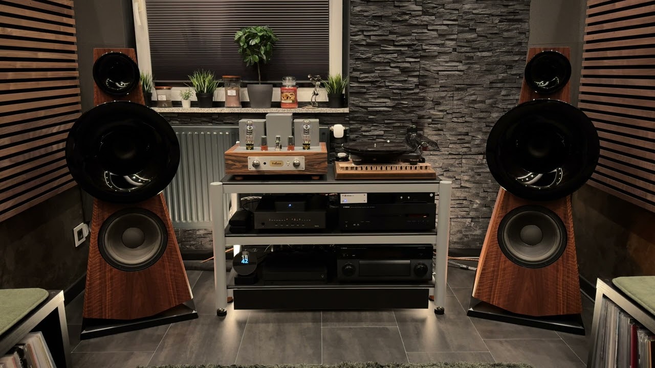 Patricia Barber A Taste of Honey ODEON AUDIO Helix Hornlautsprecher / Thivan Labs 300B / Denafrips