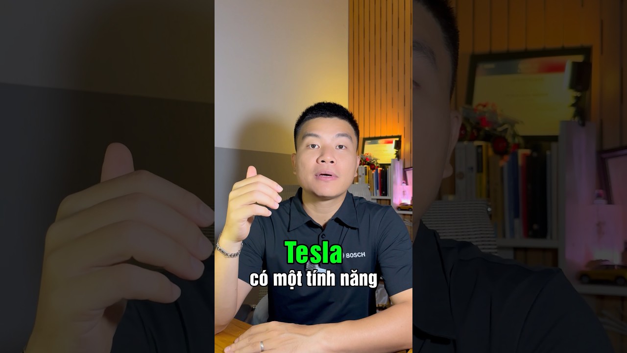 Tính năng cảnh báo điện thoại bỏ quên trên ô tô của Tesla, khi người dùng xuống xe.