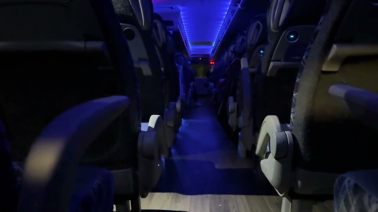 Late night thrash! LSK512 | Volvo B13RLE/9700DD | Park's of Hamilton