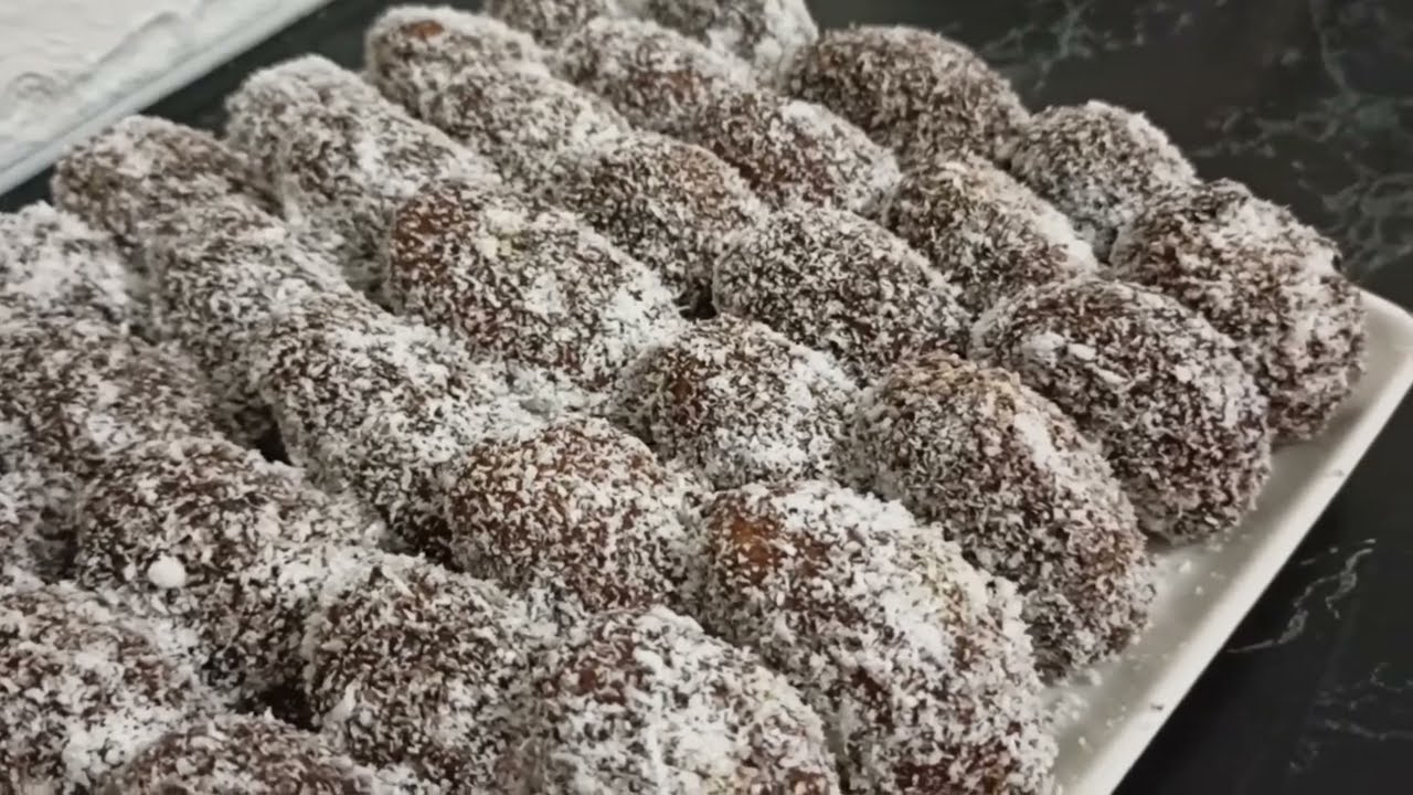 حلوة كاوبيل بكوك هشيشة خفيفة و تذوب في الفم جربيها غتولي مدمنة عليها