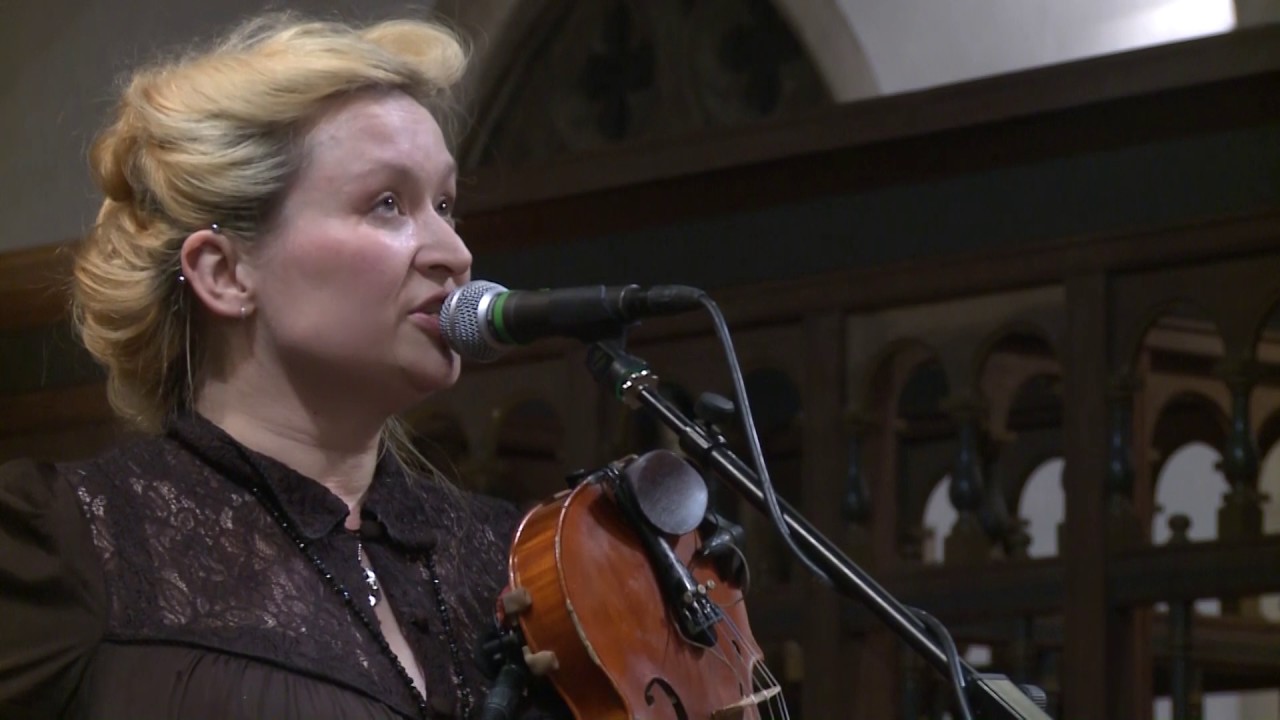 Eliza Carthy & Saul Rose: Country Life