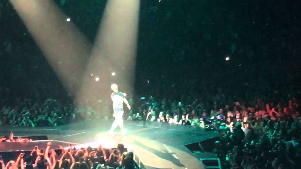 Justin Bieber- Oakland, CA- What Do U Mean Section 119