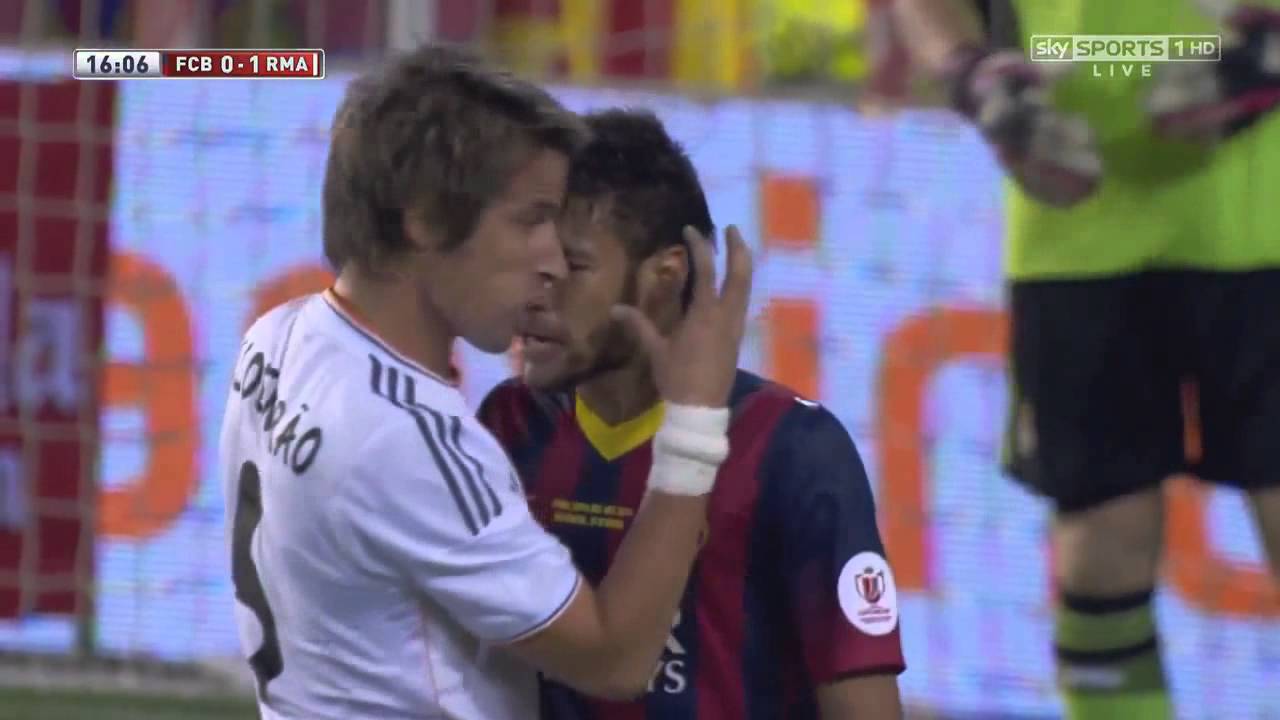 Fabio Coentr&atilde;o gesture funny for Neymar