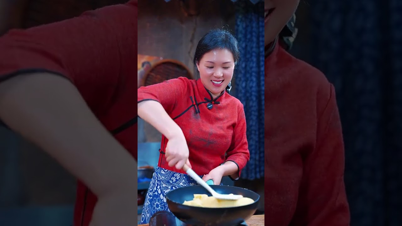 绿豆糕的做法 绿豆糕是我们传统的一道糕点，今天分享一道人人都能做成功的绿豆糕的做法，特别简单#绿豆糕 #民间传统美食#怎样制作绿豆糕