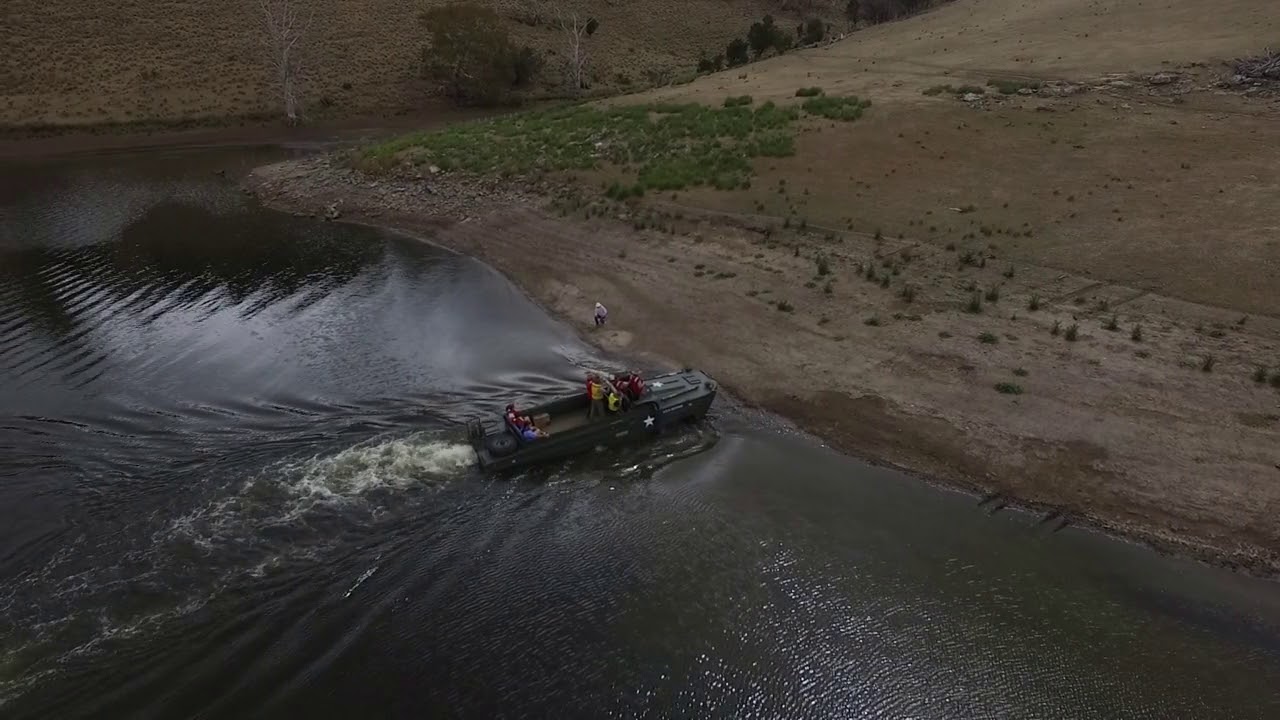 DUKW Swim - Kempton, Tasmania