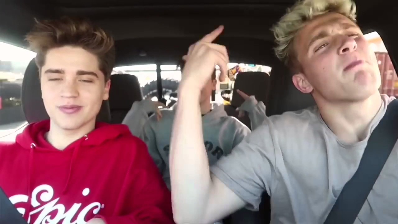 MARTINEZ TWINS HAPPY BIRTHDAY || 18- Mario