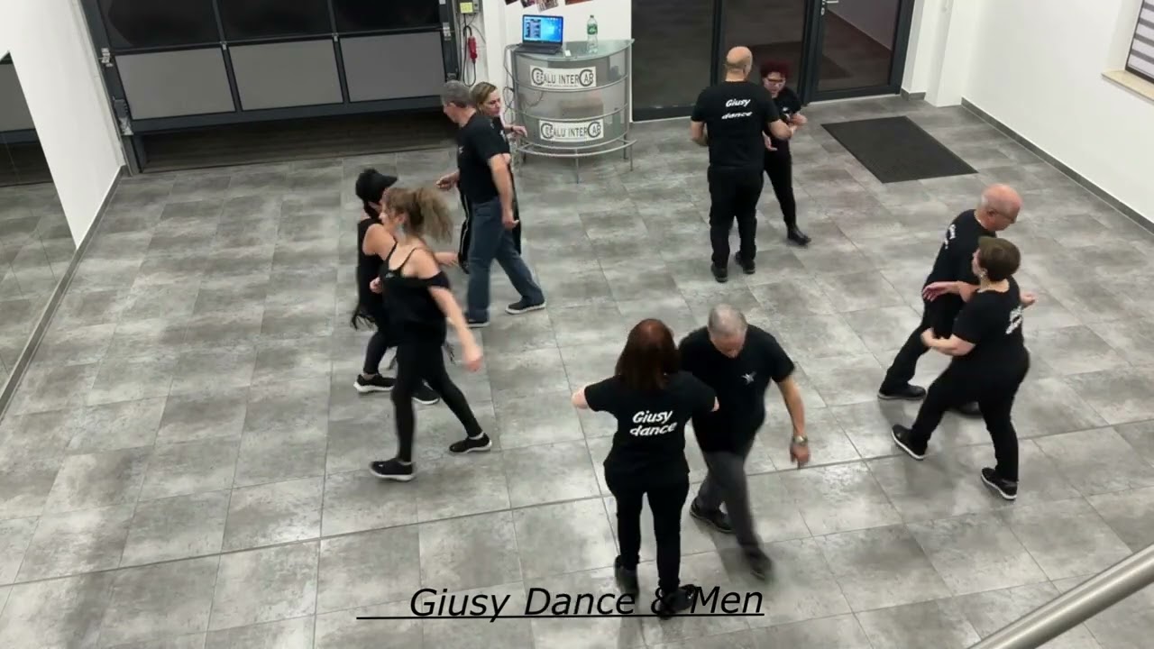 Polka Del Brillo ( i Fratelli Scacchia) coreo Giusy De Pasquale eseguita dalle Giusy dance & Men