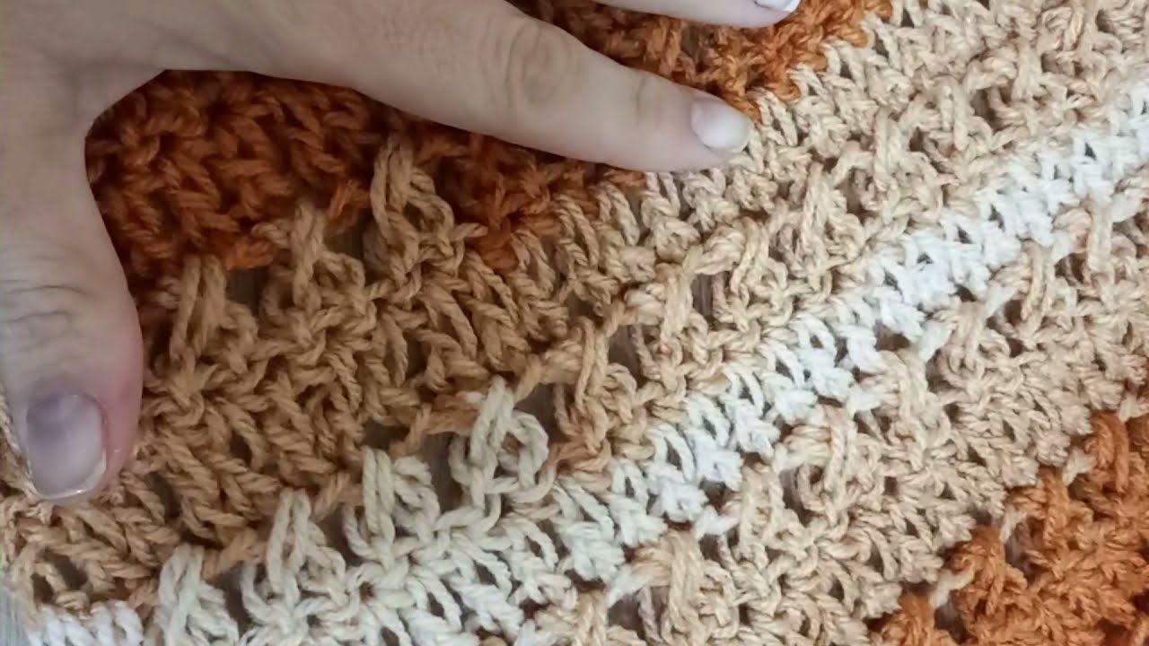 CACHECOL DE CROCHÊCOM LÃ BATIK