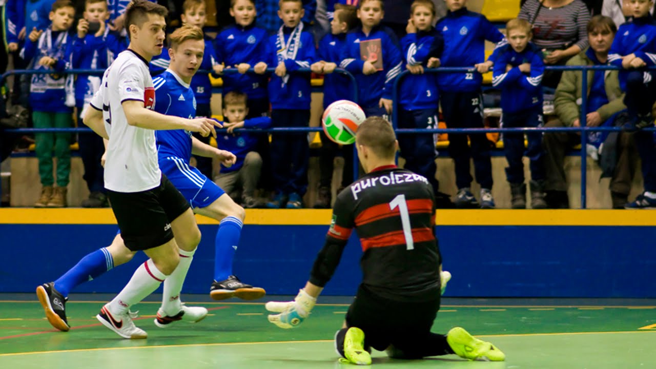 Skrót meczu futsalu Clearex Chorzów 12-8 Ruch (22.01.2016 r.)