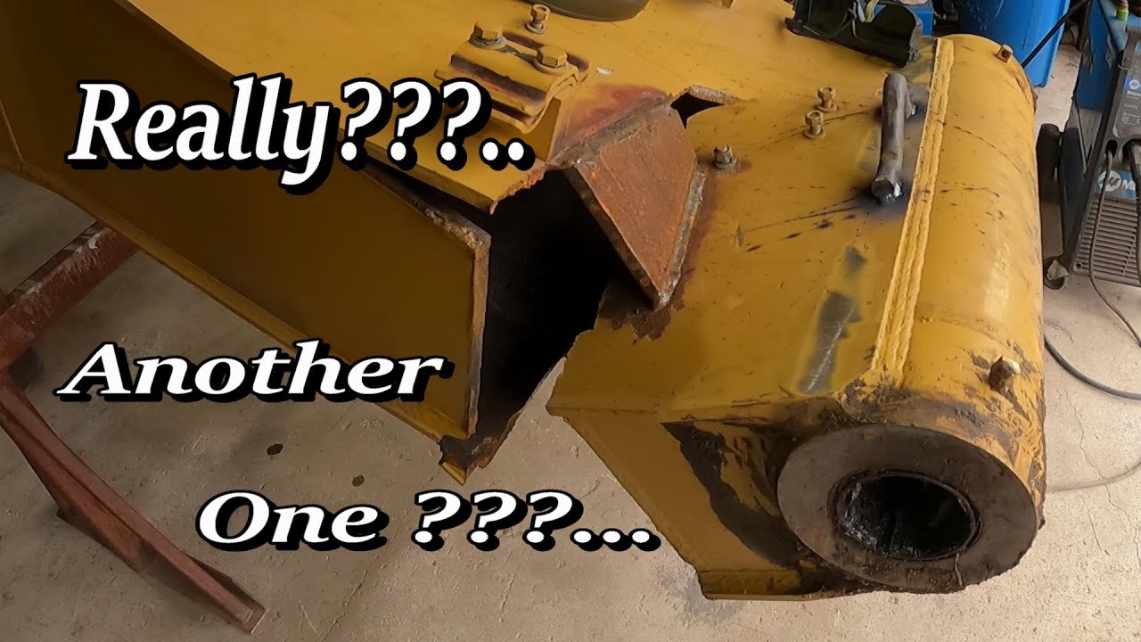 Another Caterpillar 320 Excavator Boom goes Boom!!