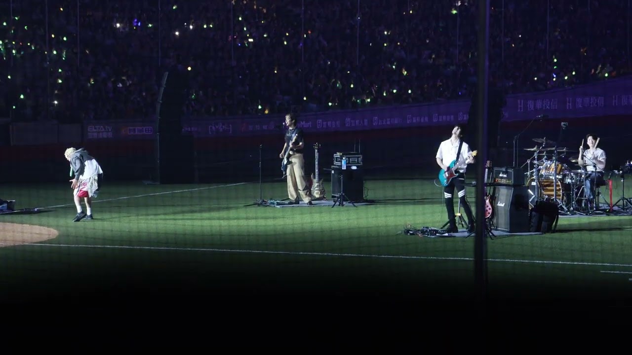 [4K 60P] FTIsland - 疾風街道 질풍가도 Fancam 20250817 富邦悍將 悍將中學主題日 賽後表演