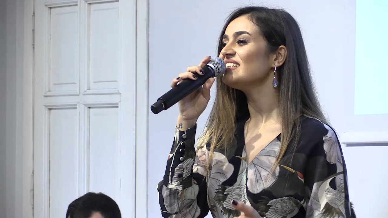 Elif Buse Doğan - Nayino