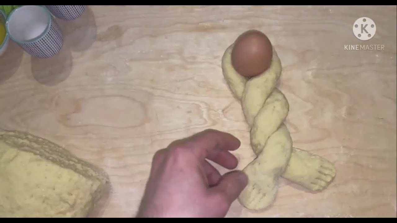COME FARE LE CUZZUPE -  CUCULI -  PUPE CON L'UOVO - DOLCE TIPICO DI PASQUA CALABRESE