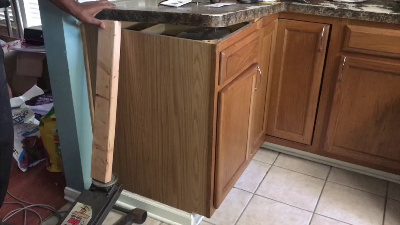 Removing famica countertops easily and saving your backsplash
