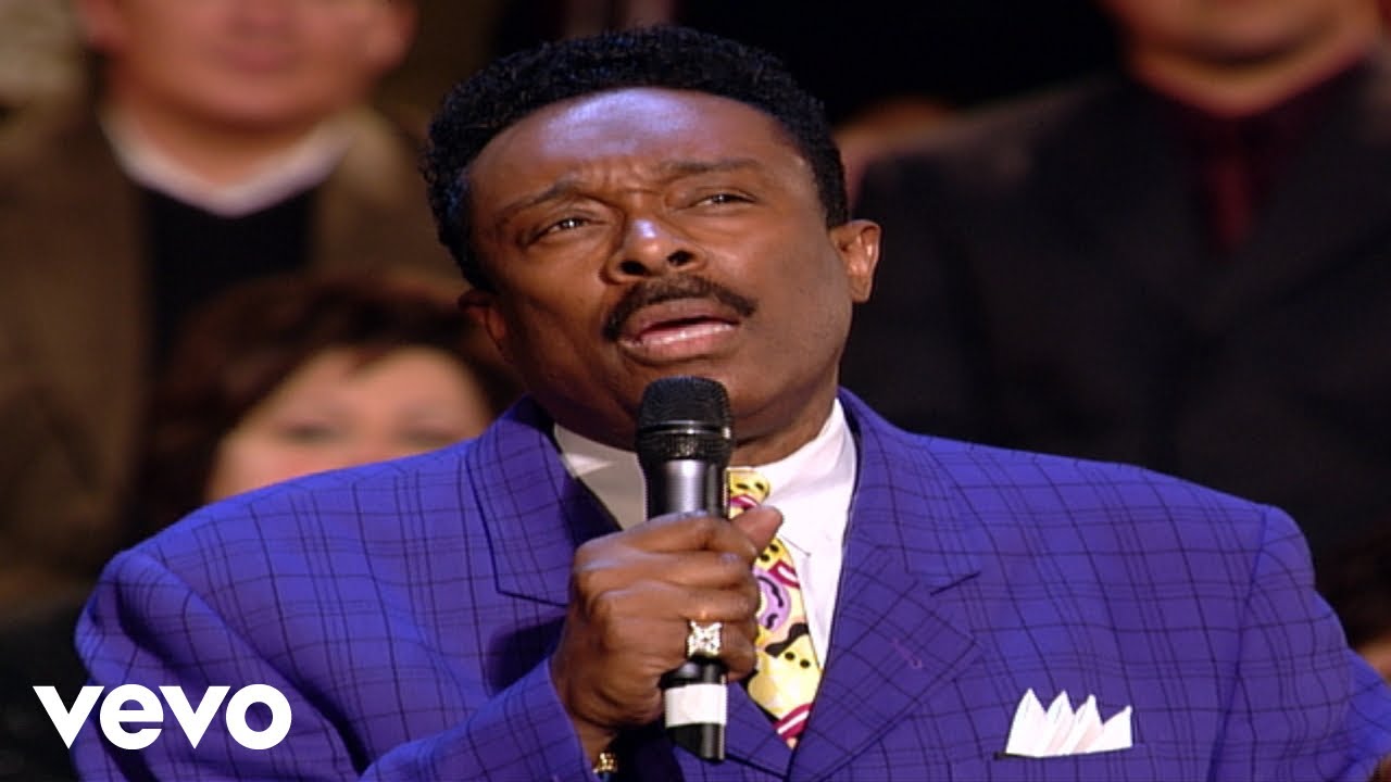 Bill & Gloria Gaither - The Night Before Easter [Live] ft. Jessy Dixon