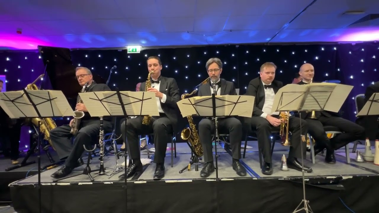 A Monday Date - Andy Schumm & Earl Hines Orchestra - Whitley Bay Jazz (2025)