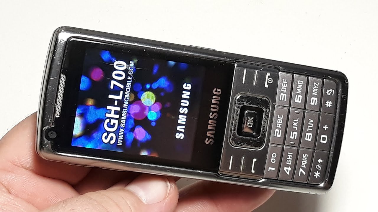 Samsung L700 titan silver - стильный телефон в металлическом корпусе 2008 года