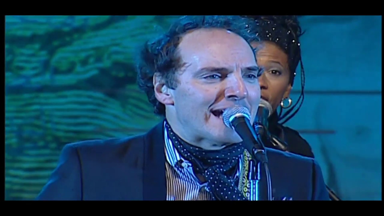 Delfins -  Sou Como um Rio (Ao Vivo Na Baía de Cascais) (31 Dezembro 2009)