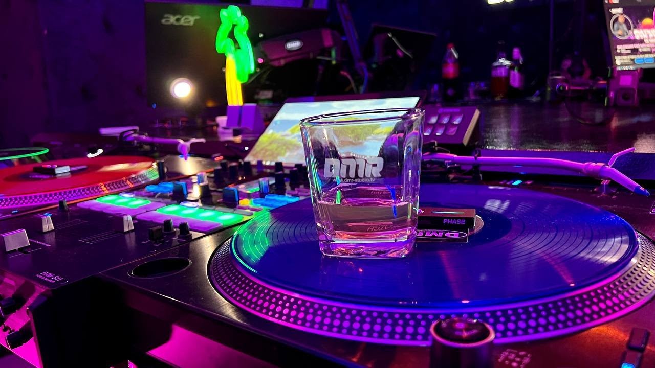 Majda & Świder @ Retro NIGHT DMR  Studio Live