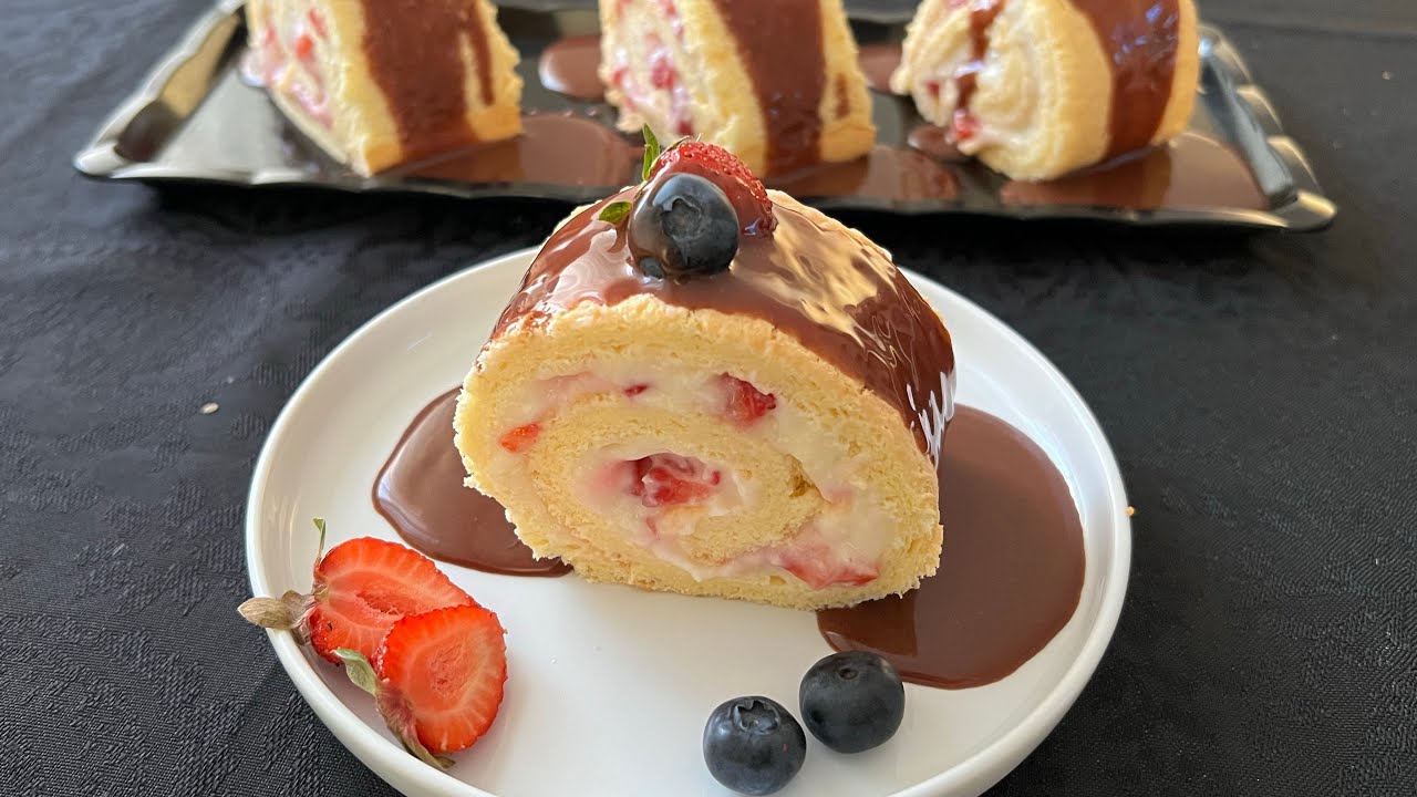 Pamuk Gibi Yumuşak Keki ile Hindistan Cevizi Dolgulu Rulo 🥥🍓🍫