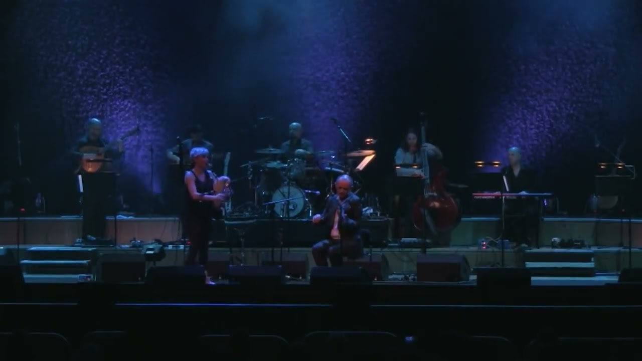 Sleeping Tune - Duncan Chisholm & Susana Seivane (Celtic Connections 2016, Glasgow).