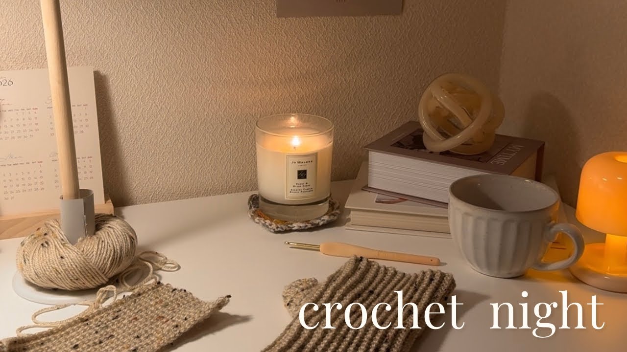 a quiet crochet night | hand warmers