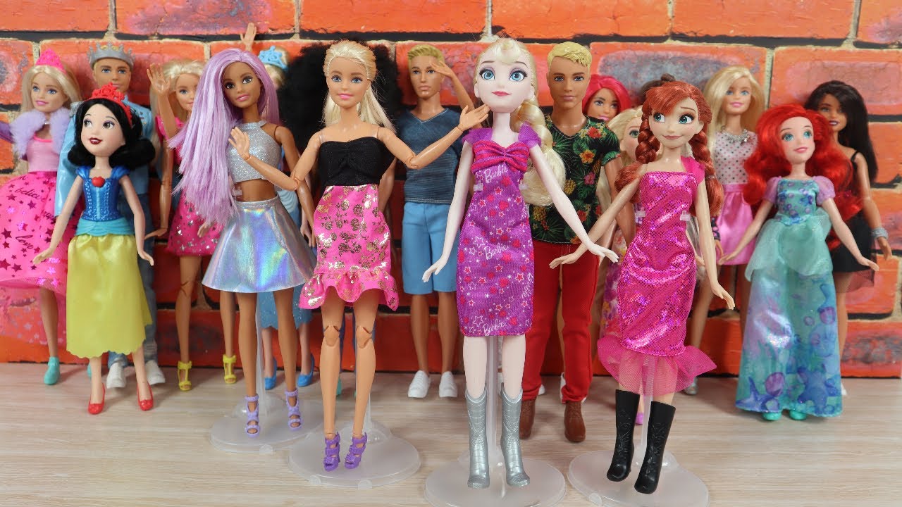 Elsa Anna Barbie Dolls PARTY! Barbie videos for kids