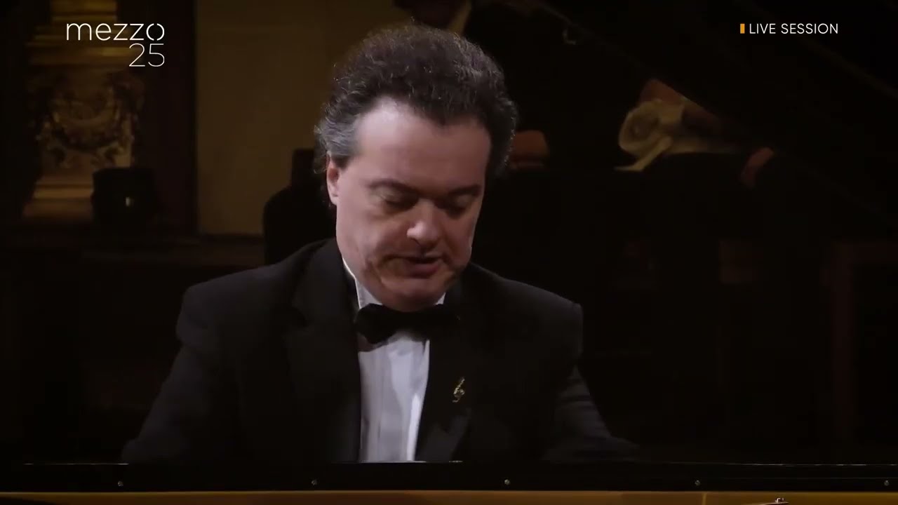 Evgeny Kissin - Chopin Polonaise, Op. 44 No. 5