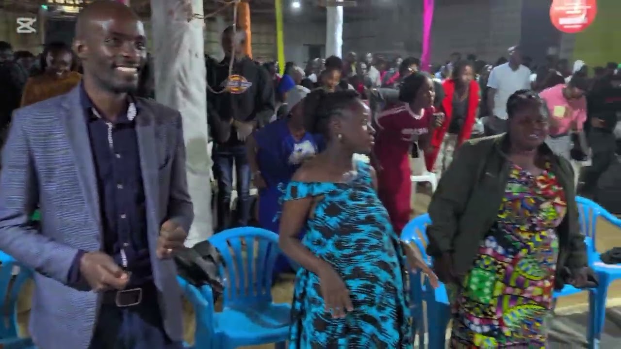 Crossover service praise and worship session@ Anointed soul winners ministries international.