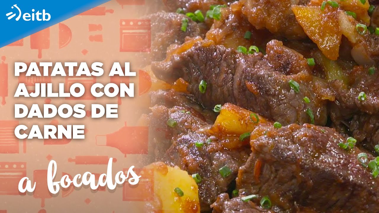 A BOCADOS: Patatas al ajillo con dados de carne + Pan de lim&oacute;n con semillas de amapola con Ekain