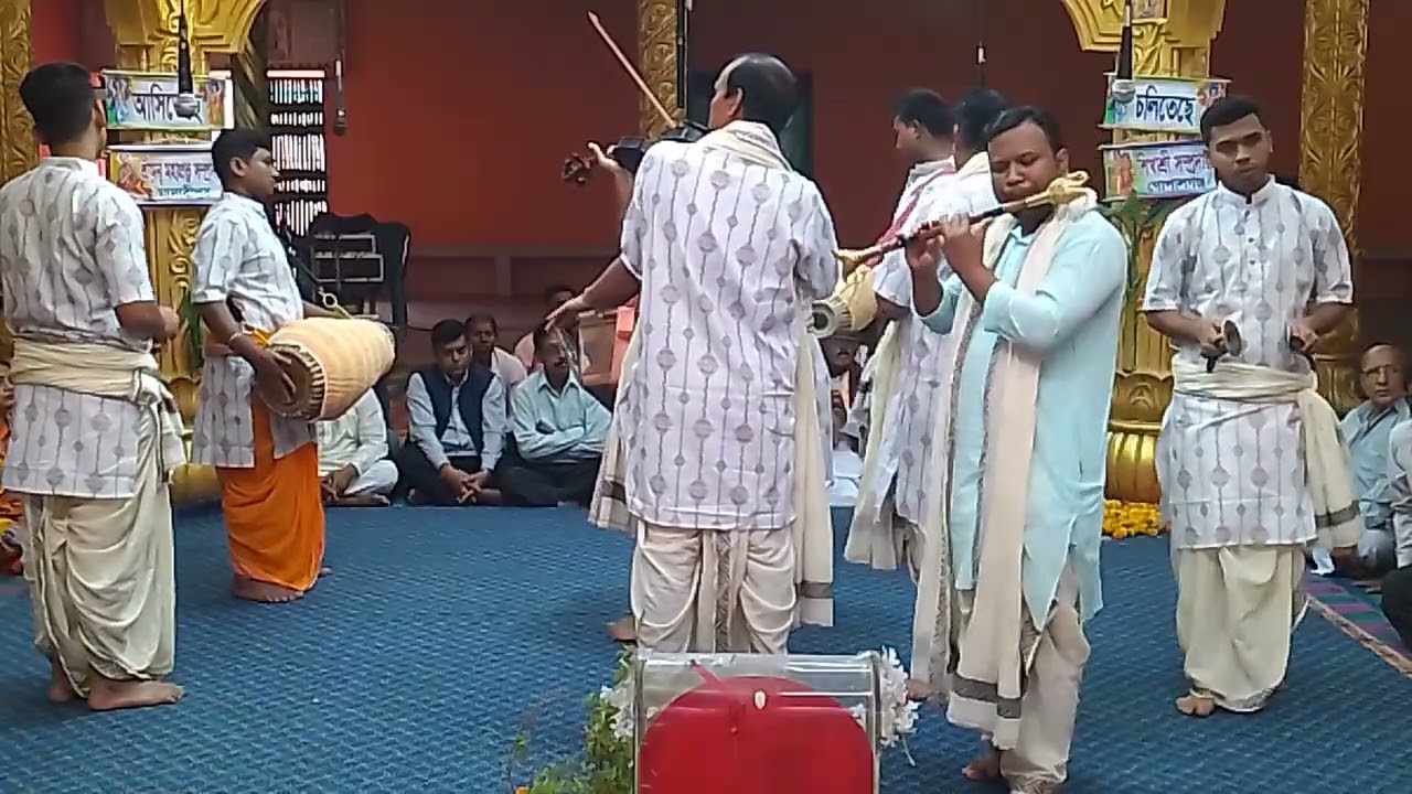 উৎসব অঙ্গন  স্বর্গ পুরি দেব মন্দিরে   কেরানীগঞ্জ ঢাকা শ্রীমনৃ মহাপ্রভু সস্প্রদায় মাদারীপুর 