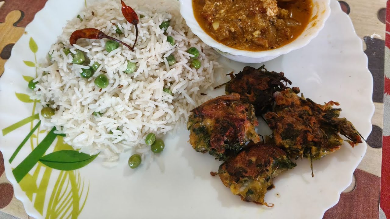 কড়াই শুঁটি র পোলাও। মটরশুঁটি পোলাও ঝরঝরে  এবং পারফেক্ট পদ্ধতি ব্যবহার করে বানিয়ে ফেলুন। 