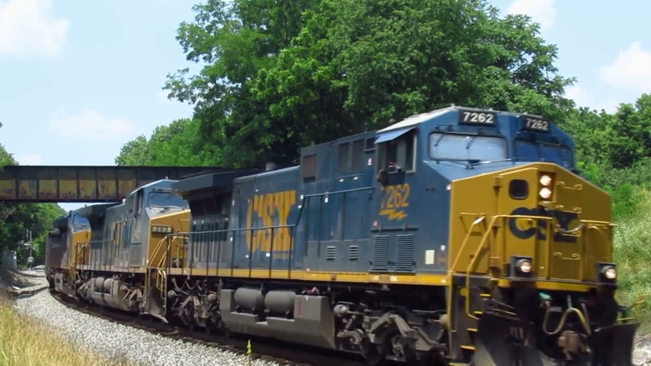 CSX C-769 Passes By Point Of Rocks With A Fresh CM44AH Leading