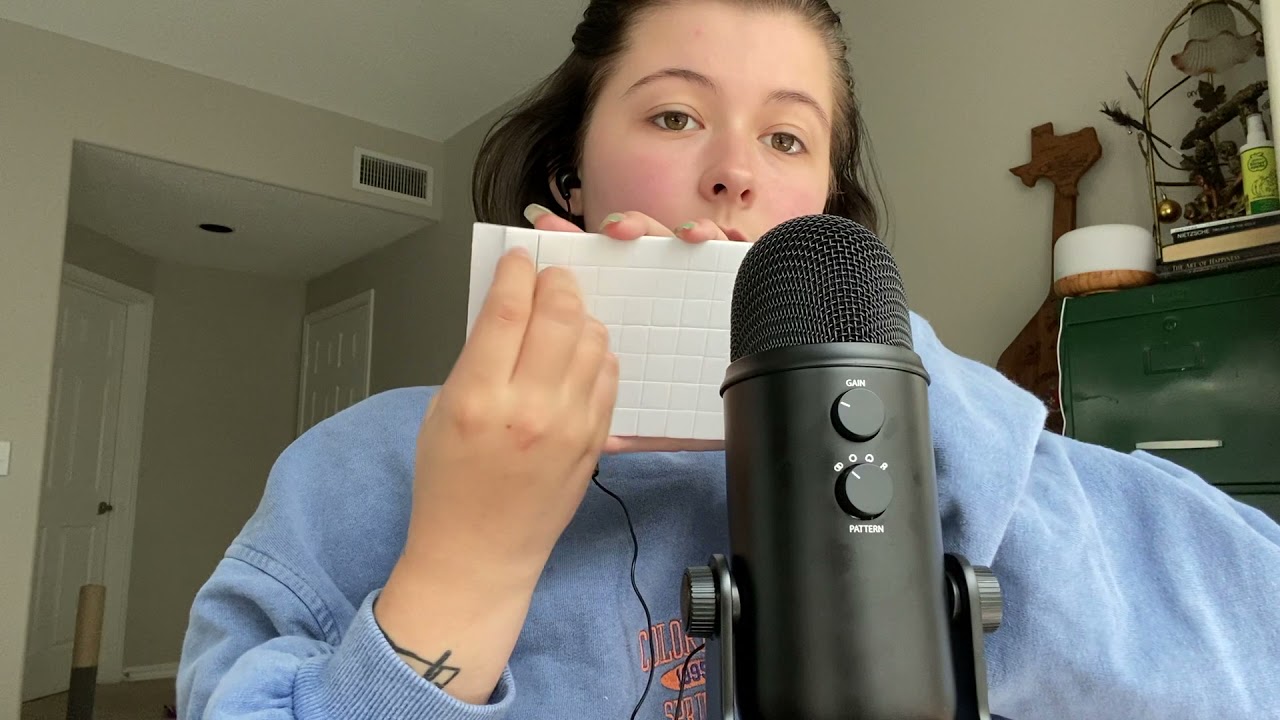 first time trying asmr :) mic triggers, sticky sounds, tapping, vibes