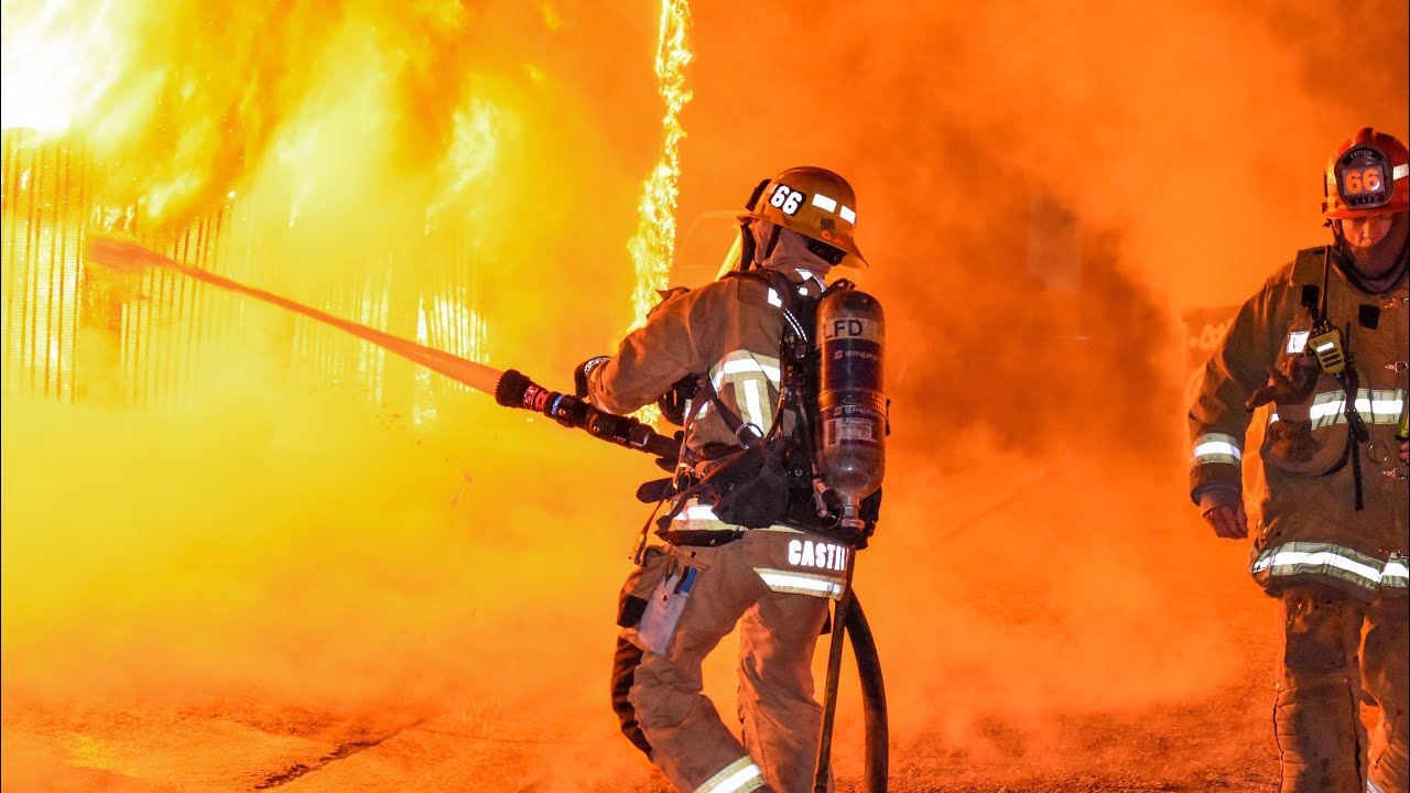 LAFD Structure Fire (Row of Garages) Station 66 (Chesterfield Square)