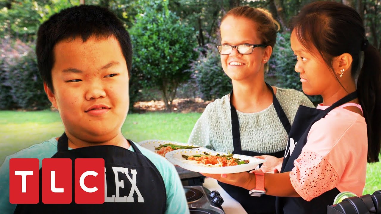 Los hermanos Johnston compiten en concurso de cocina | Una gran familia | TLC Latinoamérica