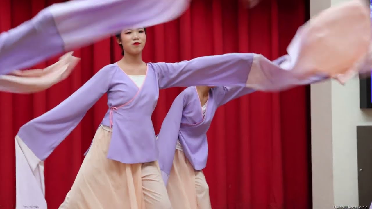 Captivating Water Sleeve Dance 水袖舞  | Hawaii Oriental Dance Studio @ Ala Moana Centerstage [4K]