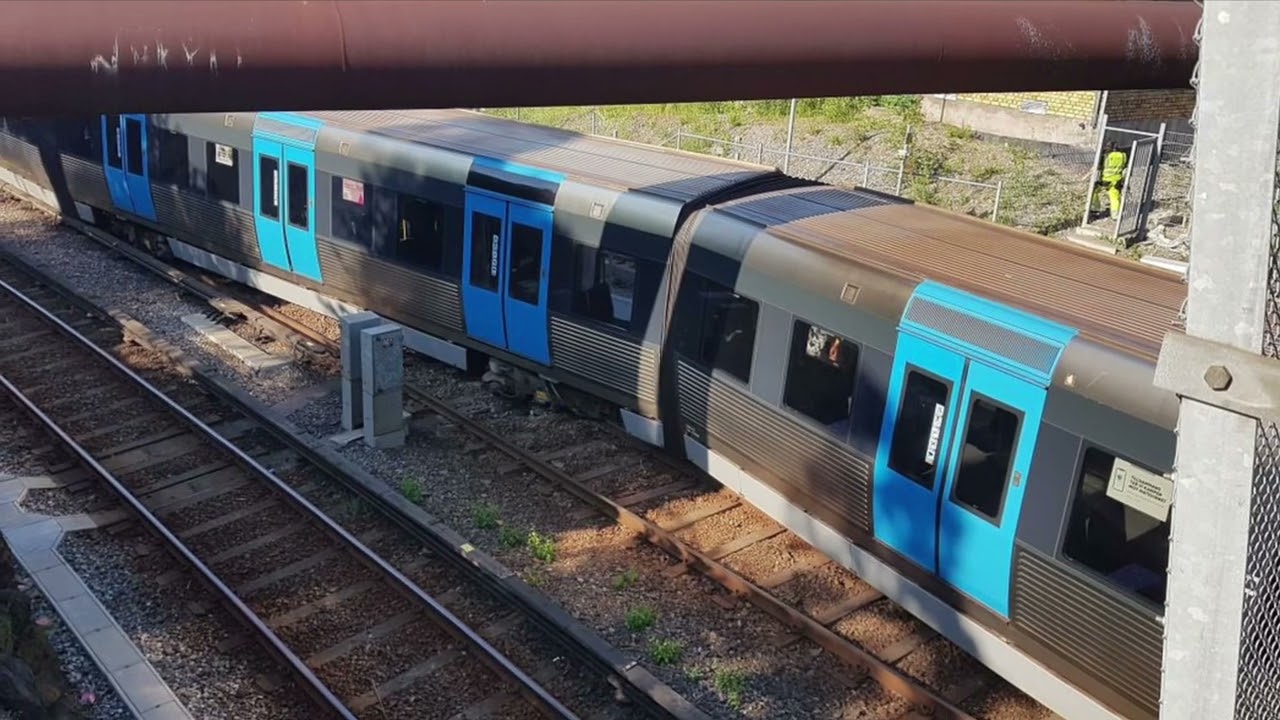 Stockholms Lokaltrafik be like: