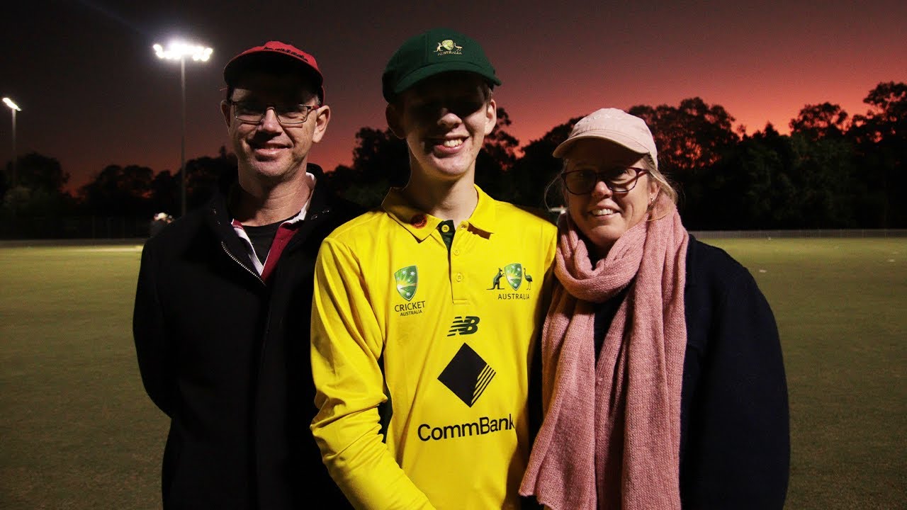 #ICIS22: Australian 17-year-old receives the Baggy Green