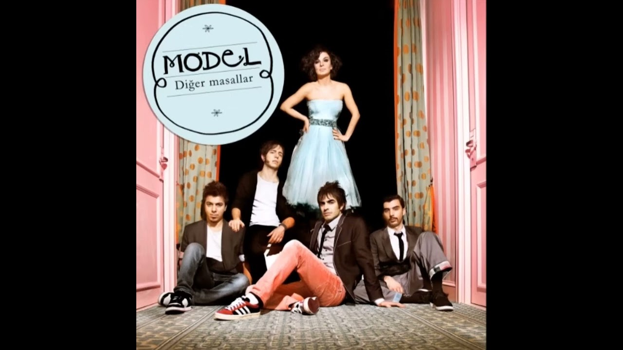 Model - Çürüsün Gelinliğim (HQ)