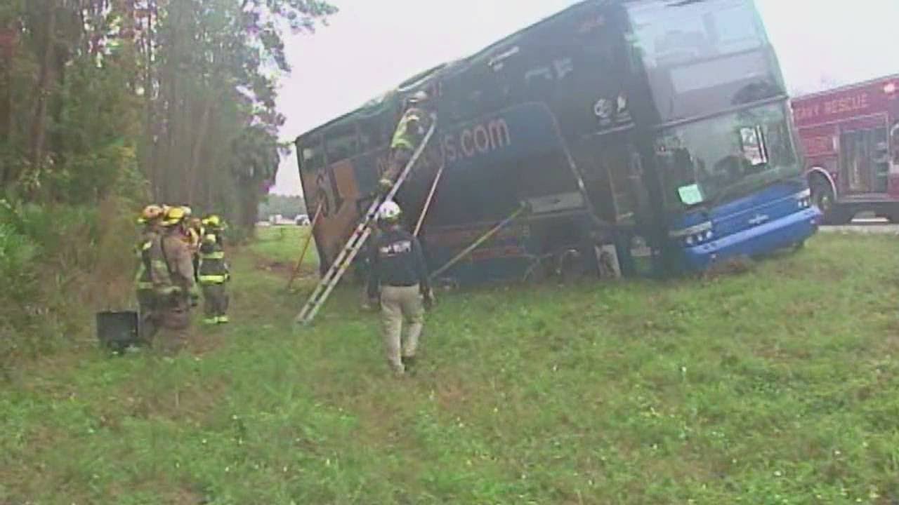 6 passengers injured in double decker bus crash